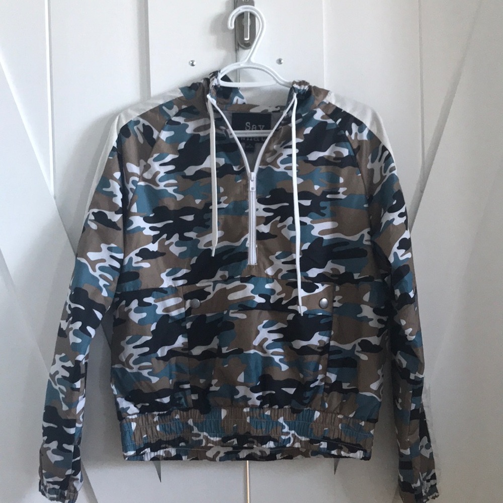 Light Camo wind jacket